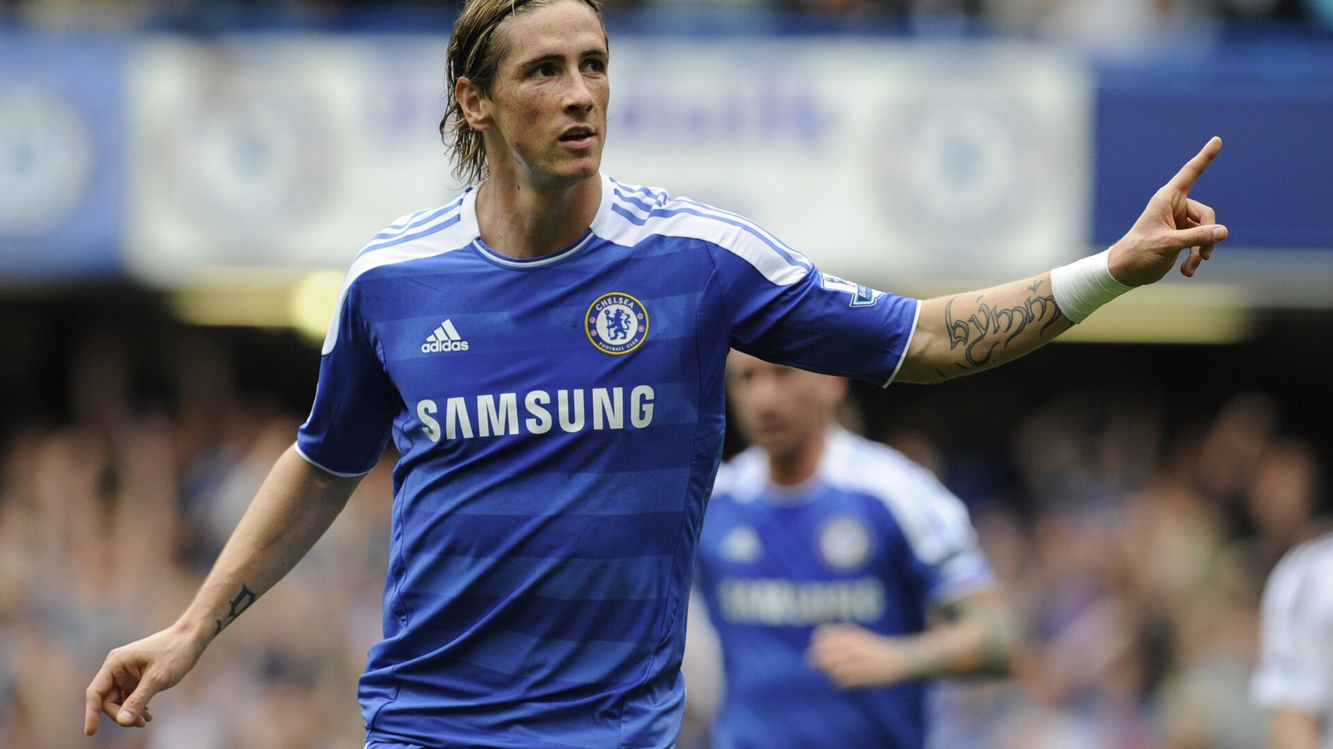 中国足球推动多语种海外传播扩大品牌国际影响力，中国足球国外效力名单